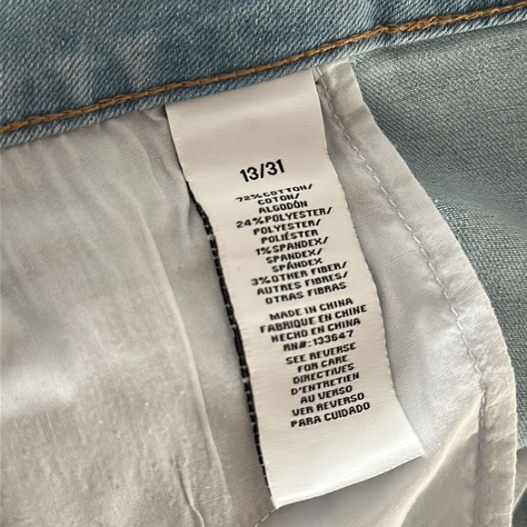 Celebrity Pink Women's Mini Denim Skirt Size 13/31 - Picture 9 of 10